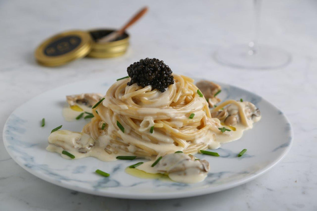 Collezione Spaghetti with Creamy Champagne and Oysters Sauce
